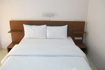 Somjai House Hotell Si Racha Eksteriør bilde